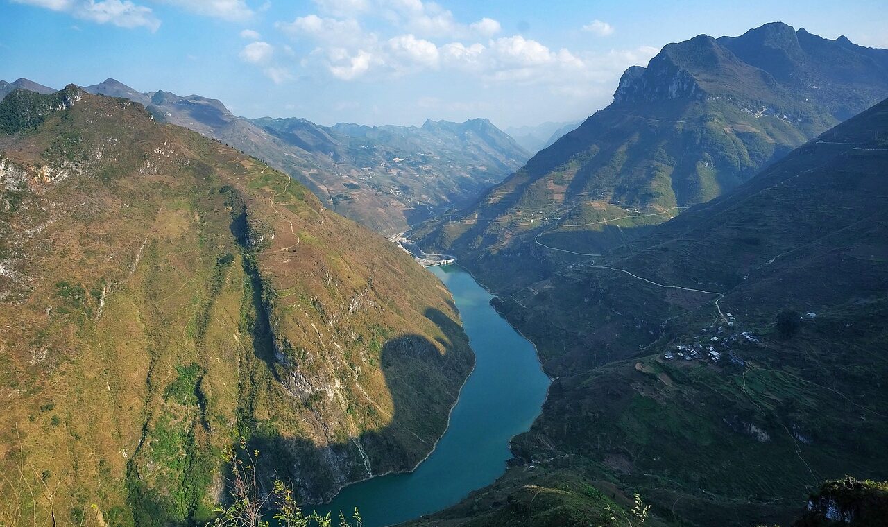 d&eacute;couvrez les meilleures destinations ensoleill&eacute;es pour des vacances id&eacute;ales, entre plages de r&ecirc;ve et climat tropical toute l'ann&eacute;e.