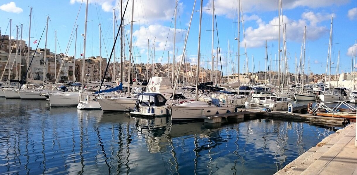 d&eacute;couvrez des conseils et astuces pour un voyage durable, respectueux de l'environnement et des cultures locales, afin de minimiser votre impact &eacute;cologique tout en profitant pleinement de vos aventures.