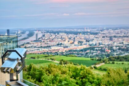 d&eacute;couvrez la foire du tourisme, un &eacute;v&eacute;nement incontournable pour explorer les destinations de voyage, rencontrer des exposants et trouver des offres exclusives pour vos prochaines vacances.