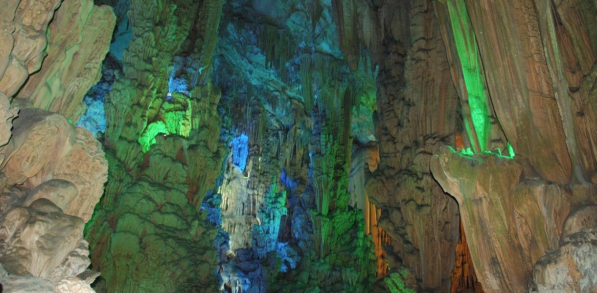 d&eacute;couvrez le tourisme en chine : ses paysages magnifiques, sa culture riche et son histoire mill&eacute;naire pour un voyage inoubliable.