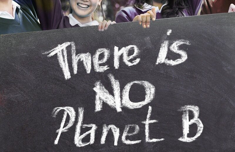 d&eacute;couvrez tout sur le concept de 'strike' : significations, utilisations et contextes dans le sport, le travail et bien plus.