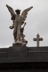 le grief tourism d&eacute;signe une forme de voyage o&ugrave; les touristes visitent des lieux li&eacute;s &agrave; des &eacute;v&eacute;nements tragiques ou historiques, cherchant &agrave; comprendre et &agrave; rendre hommage.