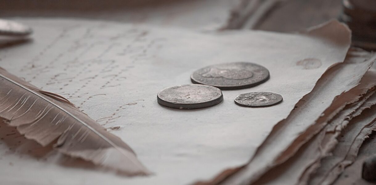 d&eacute;couvrez l'histoire fascinante des anciennes devises et leur &eacute;volution &agrave; travers le temps.