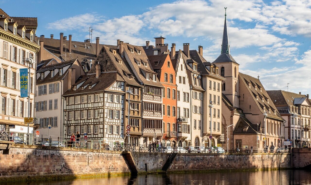 d&eacute;couvrez la renaissance, une p&eacute;riode historique marquante riche en art, culture et innovations qui ont transform&eacute; l'europe.