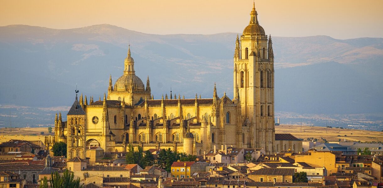d&eacute;couvrez les meilleures destinations, conseils et astuces pour un tourisme enrichissant et inoubliable &agrave; travers le monde.